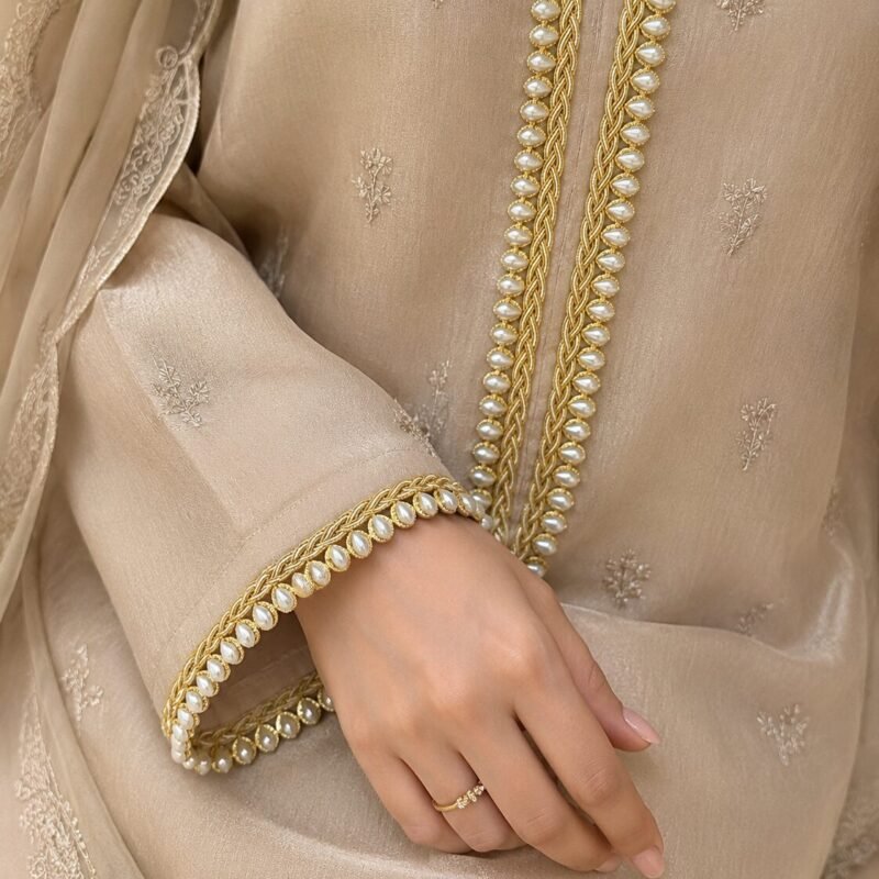 white moti lace